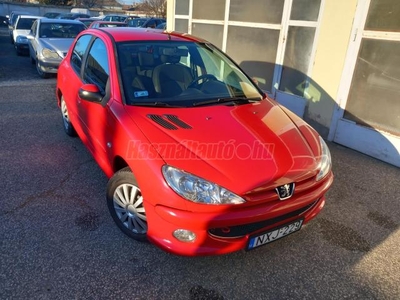 PEUGEOT 206 1.4 HDi Urban Plus