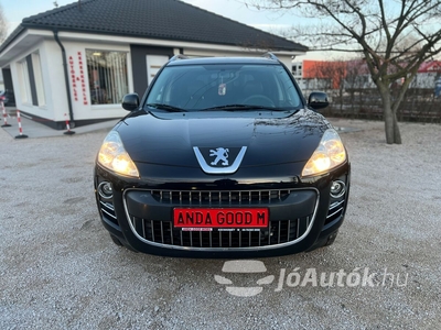 PEUGEOT 4007