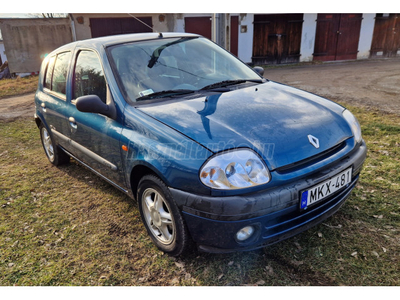 RENAULT CLIO 1.4 16V RT