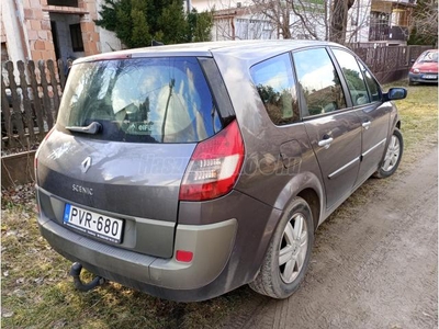 RENAULT GRAND SCENIC Scénic 1.9 dCi Dynamique