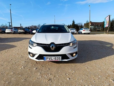 RENAULT MEGANE Grandtour 1.6 SCe Limited NAVI ÜLÉSFŰTÉS ÁFÁS Mo-i 1tul szkönyv