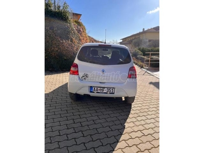 RENAULT TWINGO 1.2 16V Night&Day