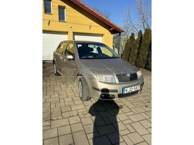 SKODA FABIA 1.2 12V Ambiente