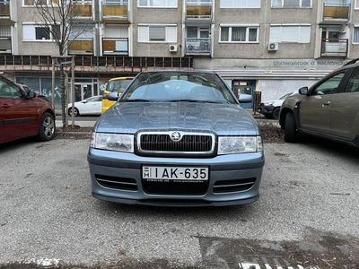 SKODA OCTAVIA 1.6 Active