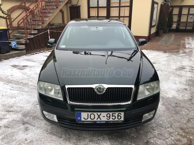 SKODA OCTAVIA 1.6 Elegance / DIGITÁLIS KLÍMA -FÉNYSZÓRÓMOSÓ