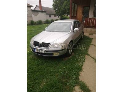 SKODA OCTAVIA 1.6 Holiday