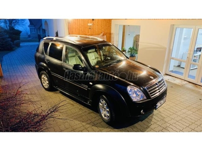 SSANGYONG REXTON 2.7 270 XVT Premium Top (Automata)