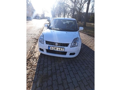 SUZUKI SWIFT 1.3 GLX