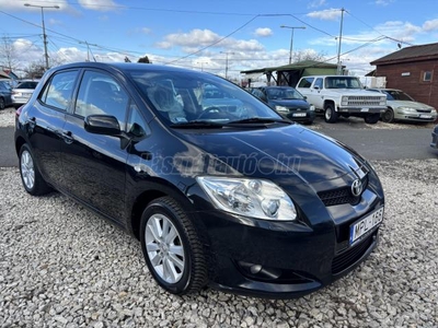 TOYOTA AURIS 2.0 D-4D Sol Új porlasztók! 2 kulcs!