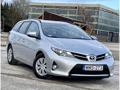 TOYOTA AURIS Touring Sports 1.33 Active 180Ekm!Magyar.vez.szervízkönyv!