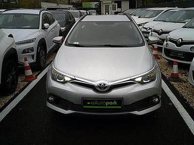 TOYOTA AURIS Touring Sports 1.33 Live MAGYARORSZÁGI-KMGARI!