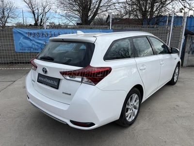 TOYOTA AURIS Touring Sports 1.8 HSD Live TSS (Automata) FOGLALÓZVA! 2019 - kamera - navi - vezetést támogató rendszerek