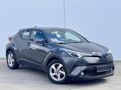 TOYOTA C-HR 1.8 Hybrid Dynamic Comfort LED e-CVT Navi/Ülésfűtés/Kamera