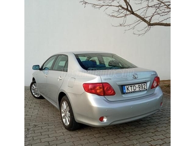 TOYOTA COROLLA Sedan 1.6 Executive ÚJSZERŰ