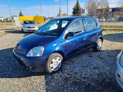 TOYOTA YARIS 1.0 Blue