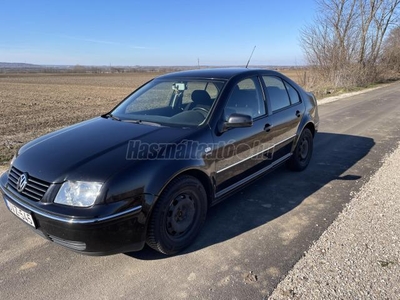 VOLKSWAGEN BORA 1.6 Pacific