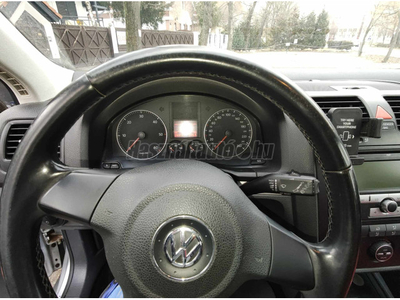 VOLKSWAGEN GOLF V 1.9 PD TDI Comfortline