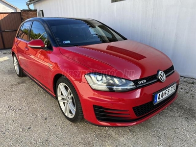 VOLKSWAGEN GOLF VII 2.0 TDI Highline GTD