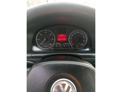 VOLKSWAGEN TOURAN 1.9 PD TDi