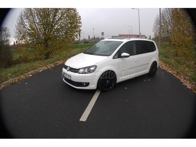 VOLKSWAGEN TOURAN 2.0 CR TDI Highline [7 személy]