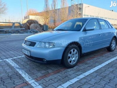 AUDI A3 1,6 Benzines