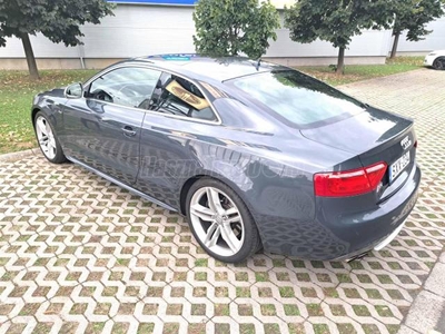 AUDI S5 Coupé 4.2 quattro