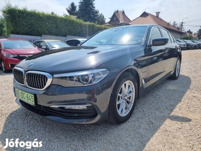 BMW 530e iperformance (Automata) Navigáció-Bőr-...