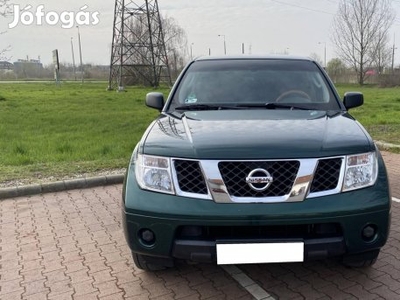 Nissan Pathfinder 2.5 D XE