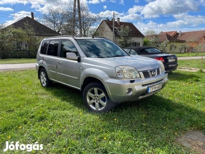 Nissan X Trail