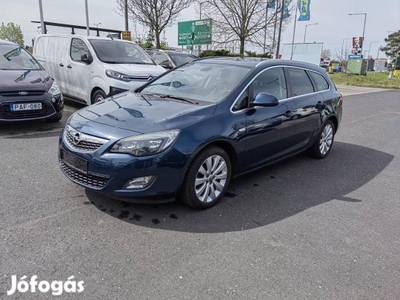 Opel Astra J Sports Tourer 1.4 T Active Friss M...