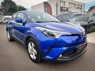 TOYOTA C-HR 1.8 Hybrid Active (ülésfűtéssel) e-CVT SMART CSOMAGGAL. MEGKÍMÉLT SZÉP ÁLLAPOTBAN