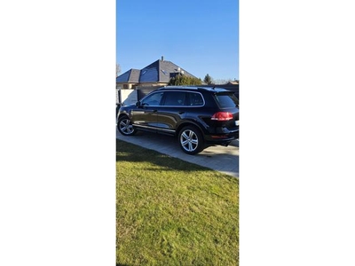 VOLKSWAGEN TOUAREG 3.0 V6 TDI BMT Tiptronic ic R-line