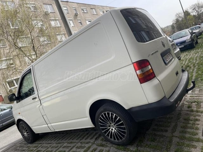 VOLKSWAGEN TRANSPORTER T5 1.9 TDI