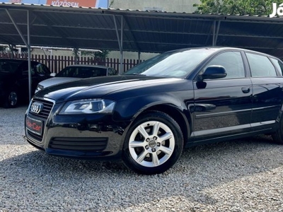 AUDI A3 2.0 TDI Ambiente DPF BI-Xenon/AUT.Parko...