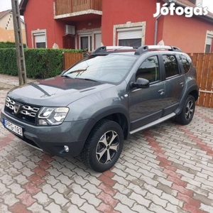 Dacia Duster 1.6 Black Shadow Rengeteg extra! G...