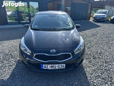 KIA CEE'D Full Extra! Kormány és Ülésfűtés.Végi...