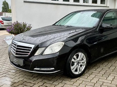 Mercedes-Benz E 220 CDI Blueefficiency Avantgar...