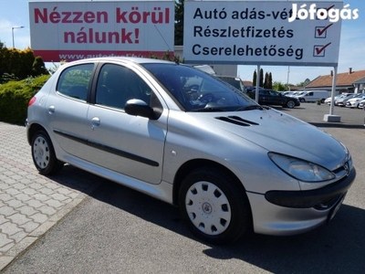 Peugeot 206 1.4 Presence Magyarországi