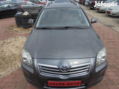 Toyota Avensis Wagon 1.8 Sol T RADAR D Klima EL...