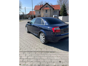 AUDI A4 1.9 PD TDI S-line