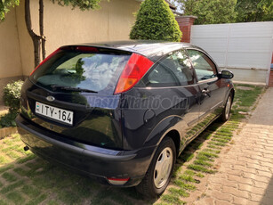 FORD FOCUS 1.4 Ambiente