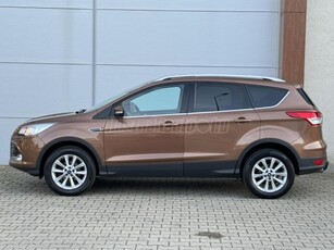 FORD KUGA 1.5 EcoBoost Titanium Plus 2WD / PANOTETŐ / ELEKTROMOS BŐR ÜLÉSEK / DIGITKLÍMA / VEZETETT SZERVIZKÖNYV /