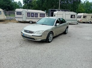 FORD MONDEO 2.0 Sport Jó motorral.Klimával Vonóhoroggal 17col Alufelnivel.Rozsdamentes