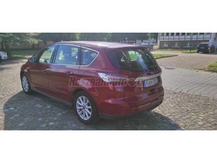 FORD S-MAX 2.0 TDCi Titanium