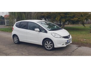 HONDA JAZZ 1.4 Elegance CVT DIGIT KLÍMA!!! TEMPOMAT!!! GARANTÁLT KM!!!