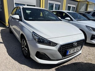 HYUNDAI I30 1.4 T-GDi Comfort ÁFÁS! Magyarországi! 1. Tulajdonostól! Végig szervizelt! Gyári fényezésű!