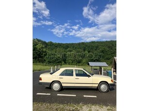 MERCEDES-BENZ W 124 200D