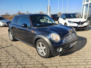 MINI MINI COOPER 1.6 BŐR. ELEKTROMOS TETŐ. ALUFELNI