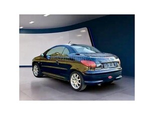 PEUGEOT 206 CC 1.6 16V Valós 180 000km 2 gyári kulcs vezetett szervízkönyv