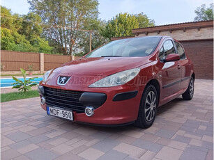 PEUGEOT 307 1.6 HDi Supreme